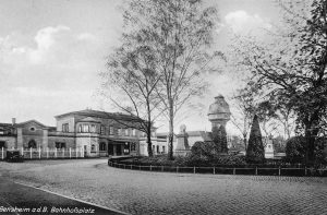 Bahnhofsplatz 1931